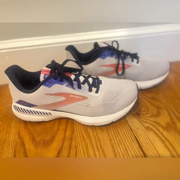 Brooks Launch 8 Gray Purple Womens US Size 9.5 EUR 41 1203461B520 Running Shoes - Picture 4 of 11